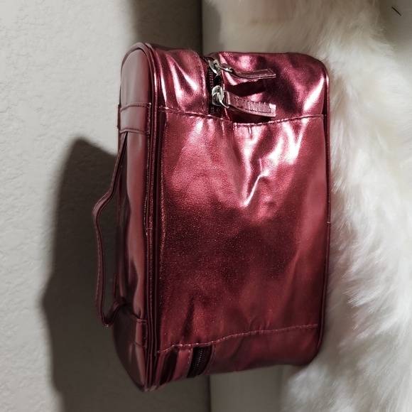 Avon Metallic redish pink makeup bag - Picture 4 of 17